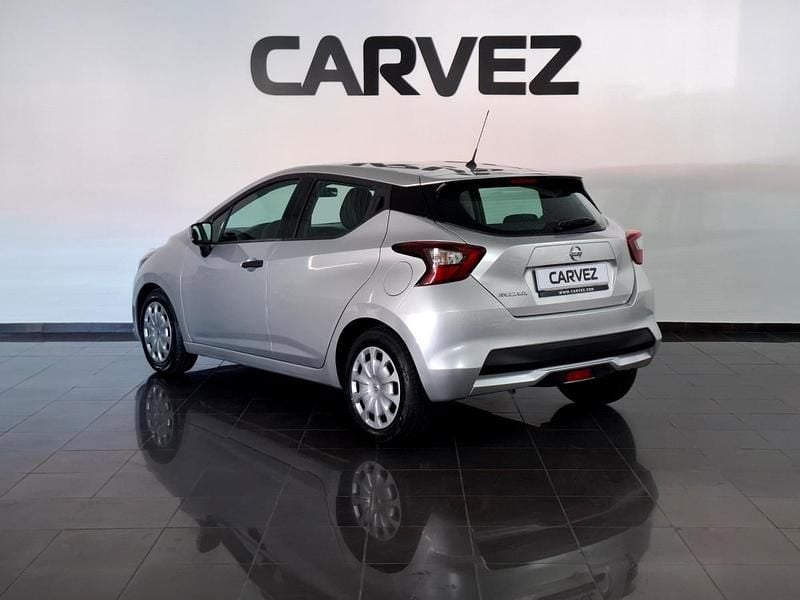 Usado Nissan Micra 90 HP (66 kW) 2017 Cinzento Citadino