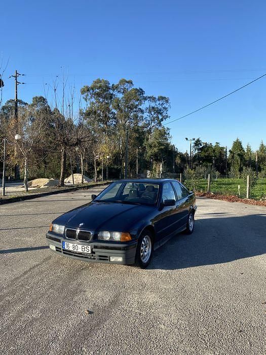 Usado 1993 BMW 316 Sedan | € 3.000 - Imagem 1/4