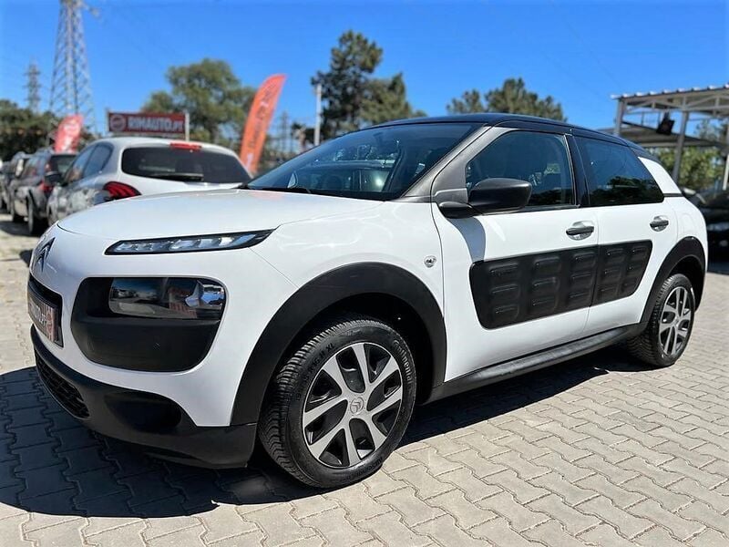 Branco Usado 2016 Citroën C4 Live SUV | € 12.990 (Preço justo) - Imagem 1/4