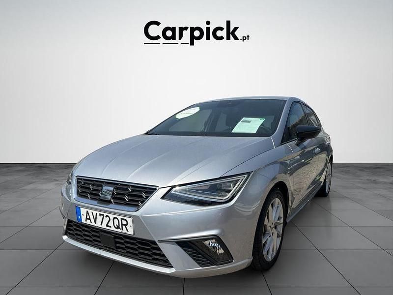 Usado Seat Ibiza FR 95 HP (69 kW) 2023 Cinza Citadino
