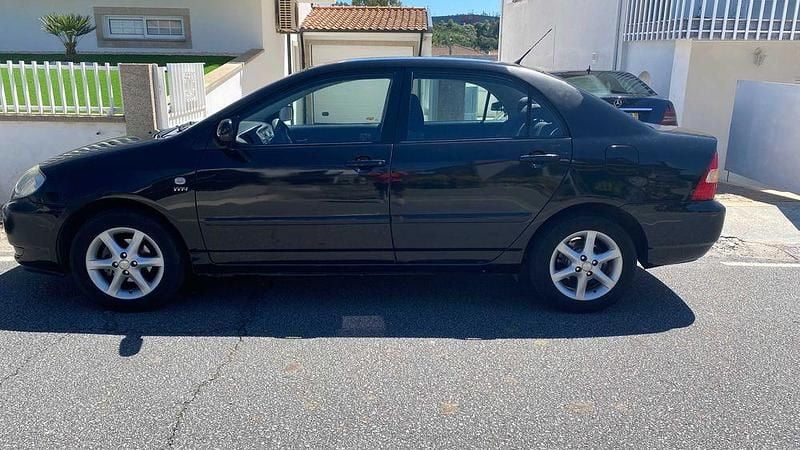 Usado 2003 Toyota Corolla Sedan | € 2.900 - Imagem 1/4