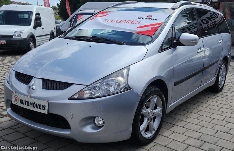 Cinza Usado 2008 Mitsubishi Grandis Monovolume | € 7.490 - Imagem 1/1