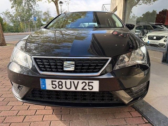 Usado Seat Leon ST 115 HP (84 kW) 2018 Preto Carrinha