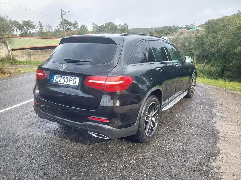 Usado Mercedes GLC250 AMG line 204 HP (150 kW) 2017 Preto SUV