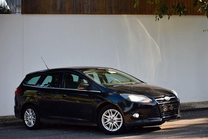 Usado 2014 Ford Focus Titanium Sedan | € 7.900 (Preço justo) - Imagem 1/4
