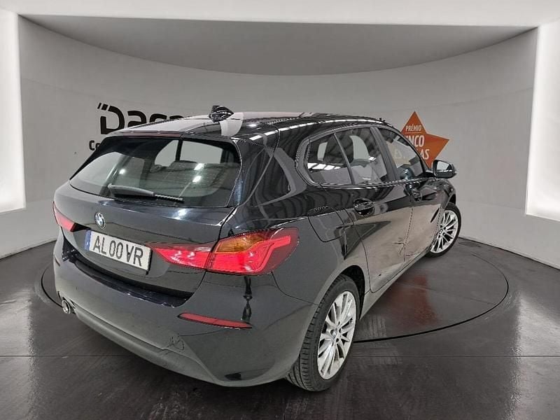 Usado BMW 116 116 HP (85 kW) 2021 Preto Citadino