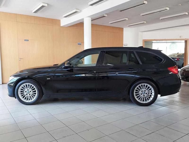 Usado BMW 318 143 HP (105 kW) 2013 Preto Carrinha