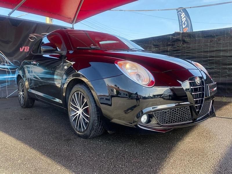 Usado Alfa Romeo MiTo Distinctive 85 HP (62 kW) 2013 Preto Citadino