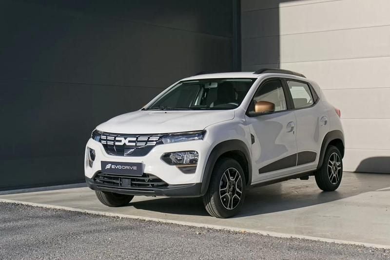 Branco Usado 2023 Dacia Spring Extreme Citadino | € 13.800 (Bom preço) - Imagem 1/4