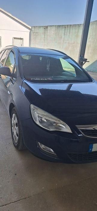 Usado Opel Astra 130 HP (95 kW) 2012 Sedan