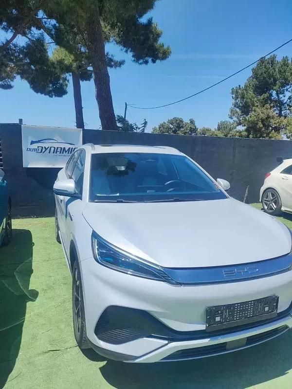 Branco Usado 2023 BYD Atto 3 Comfort SUV | € 27.500 (Preço justo) - Imagem 1/4