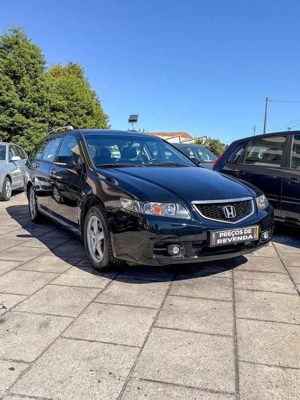 Preto Usado 2004 Honda Accord | € 3.999 - Imagem 1/4
