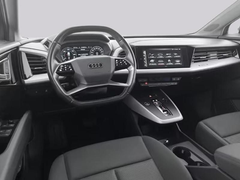 Usado Audi Q4 e-tron 150 kW (204 HP) 2022 Cinzento SUV