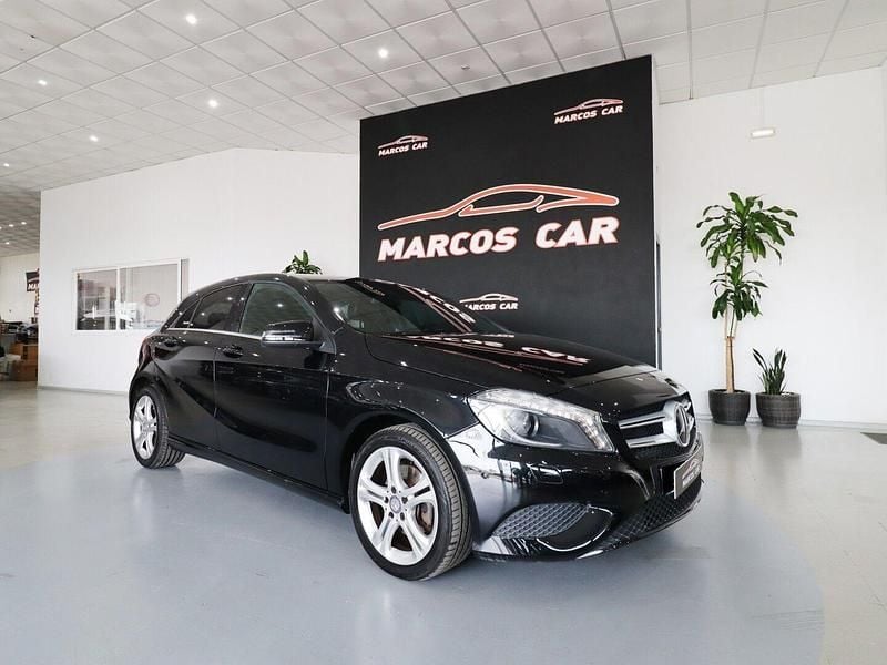 Preto Usado 2013 Mercedes A200 Urban | € 17.700 (Preço justo) - Imagem 1/4