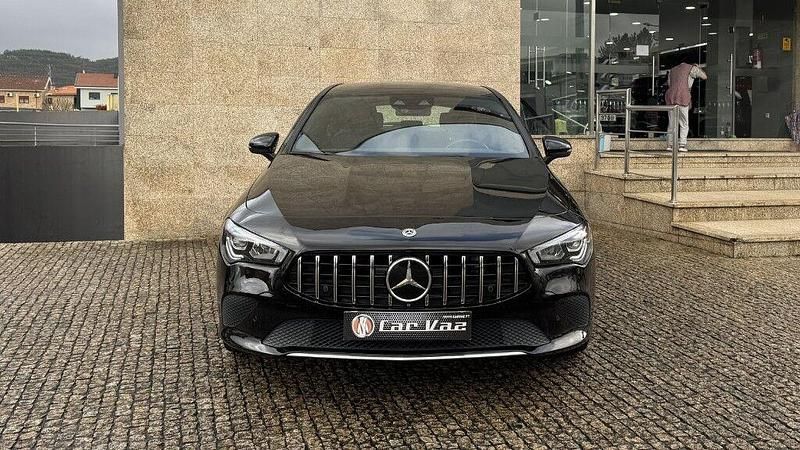 Usado Mercedes CLA200 Shooting Brake Progressive 150 HP (110 kW) 2021 Preto Carrinha