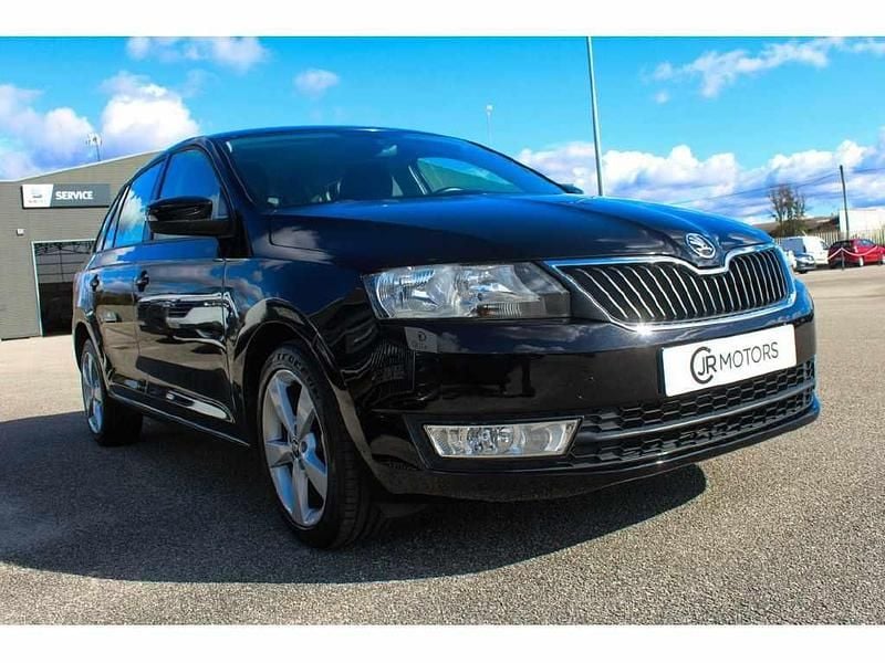 Preto Usado 2016 Skoda Rapid | € 12.080 (Caro) - Imagem 1/4
