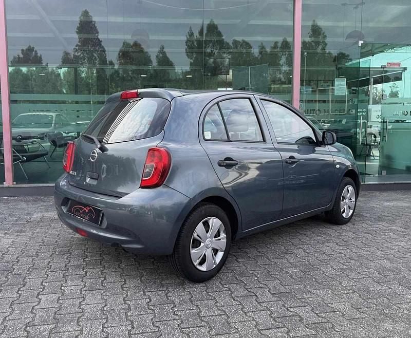 Usado Nissan Micra 80 HP (58 kW) 2015 Cinzento Citadino