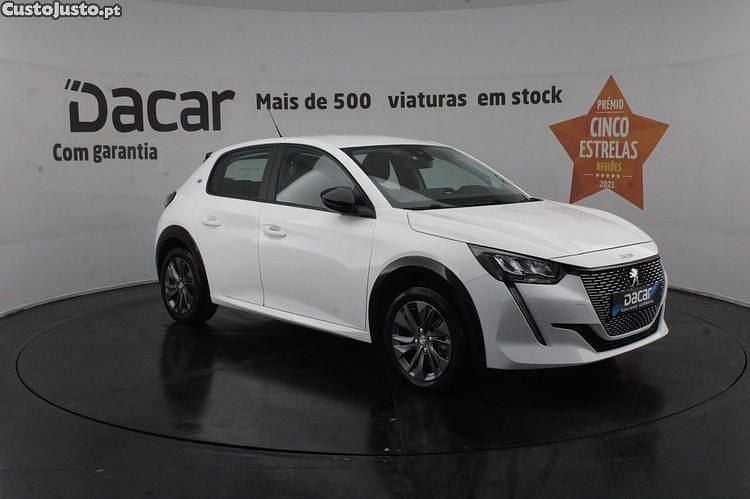 Usado Peugeot e-208 Active 100 kW (136 HP) 2022 Branco Citadino