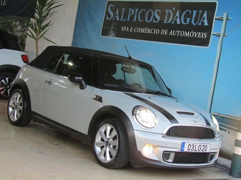 Usado Mini Cooper S Cabriolet 184 HP (135 kW) 2011 Cinza Cabrios