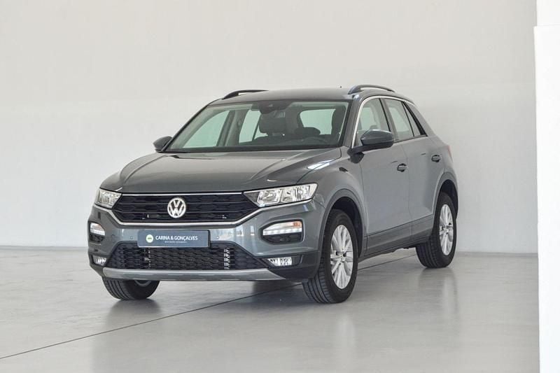 Cinza Usado 2019 VW T-Roc Style SUV | € 22.750 (Preço justo) - Imagem 1/4