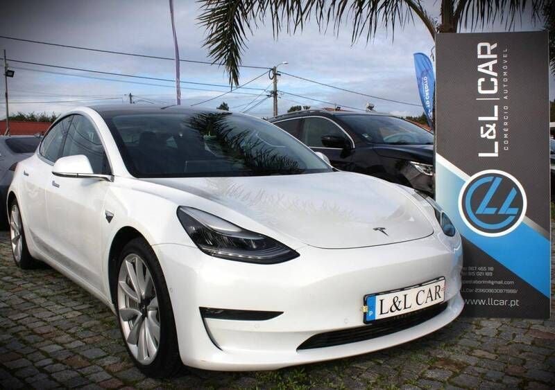 Branco Usado 2020 Tesla Model 3 Performance Sedan | € 31.900 (Caro) - Imagem 1/4