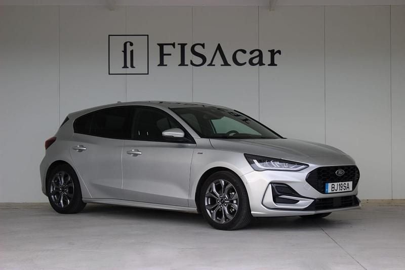 Cinza Usado 2024 Ford Focus ST-Line | € 22.900 (Preço justo) - Imagem 1/4