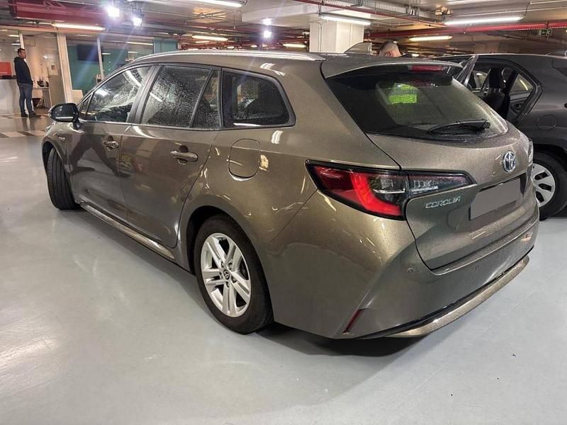 Usado Toyota Corolla Comfort 122 HP (89 kW) 2021 Castanho Carrinha
