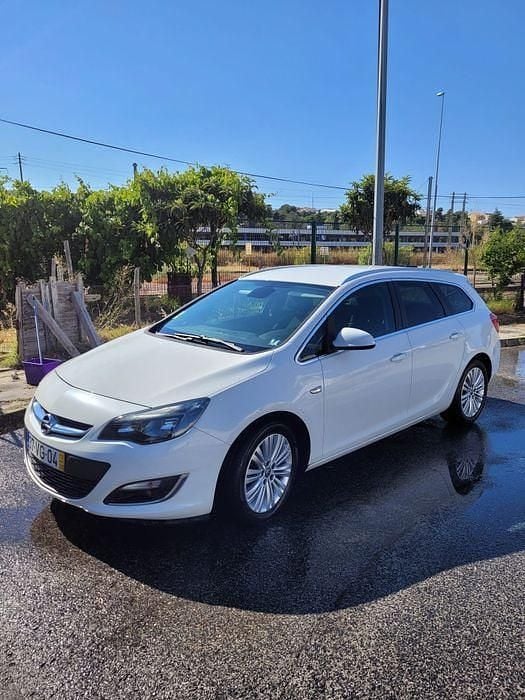Usado 2013 Opel Astra Carrinha | € 7.500 (Preço justo) - Imagem 1/4
