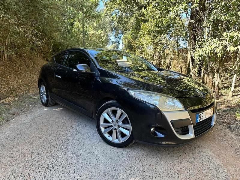 Preto Usado 2009 Renault Mégane Coupé Dynamique Coupé | € 7.490 - Imagem 1/4