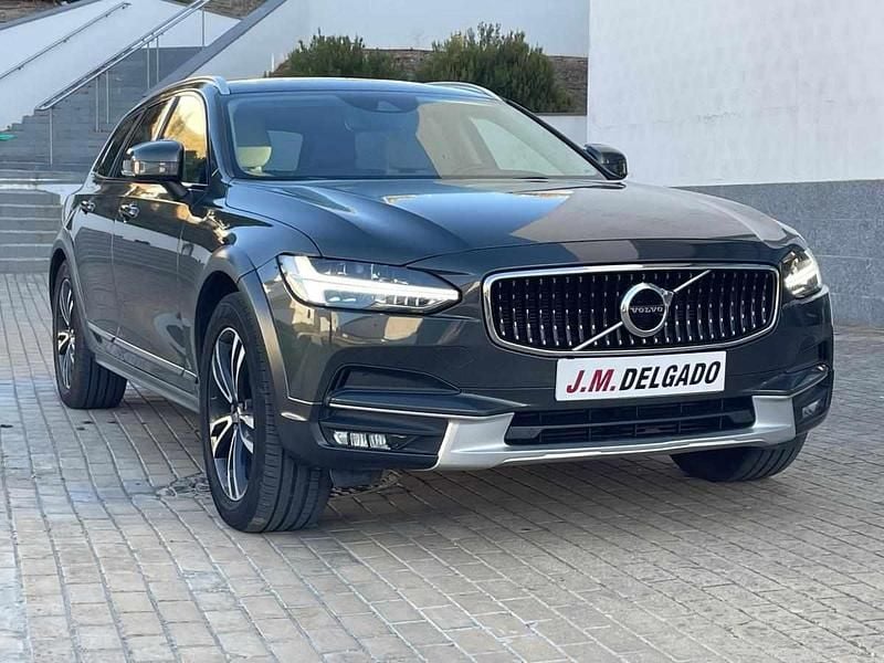 Usado Volvo V90 Pro 190 HP (139 kW) 2018 Cinza Carrinha