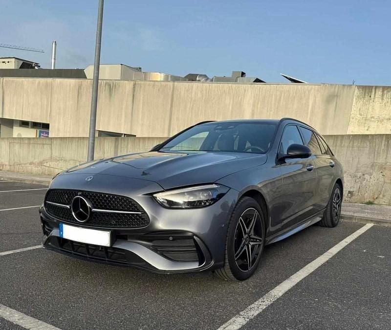 Usado Mercedes C300 313 HP (230 kW) 2023 Cinzento Carrinha