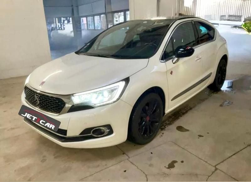 Branco Usado 2018 DS Automobiles DS4 Performance Citadino | € 14.490 (Caro) - Imagem 1/4