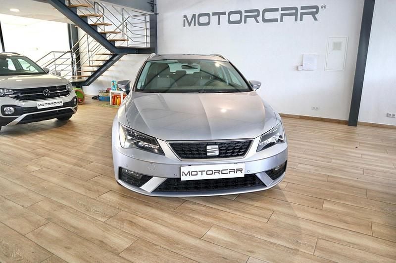 Usado Seat Leon Style 115 HP (84 kW) 2020 Cinza Carrinha