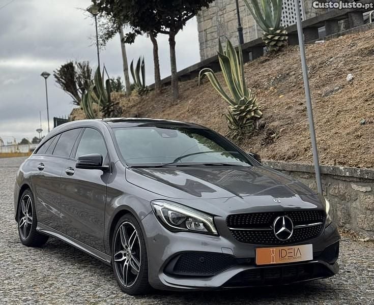 Cinza Usado 2018 Mercedes CLA220 AMG line Sedan | € 26.850 (Bom preço) - Imagem 1/1