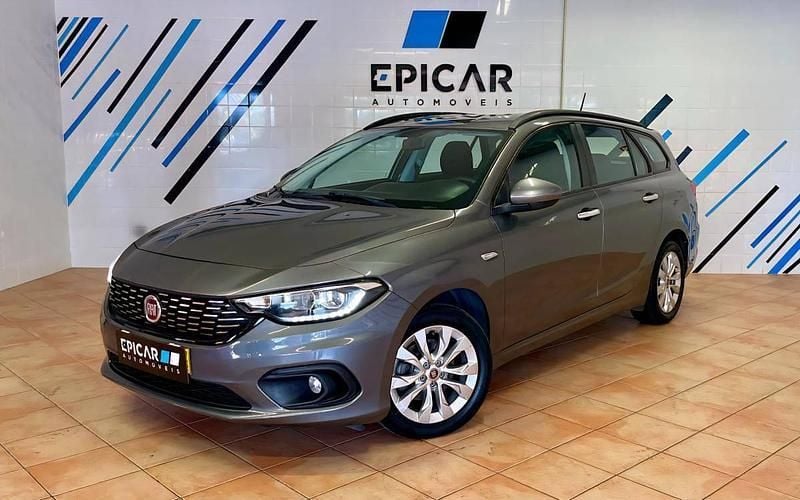 Cinza Usado 2017 Fiat Tipo Easy Carrinha | € 10.900 (Bom preço) - Imagem 1/4