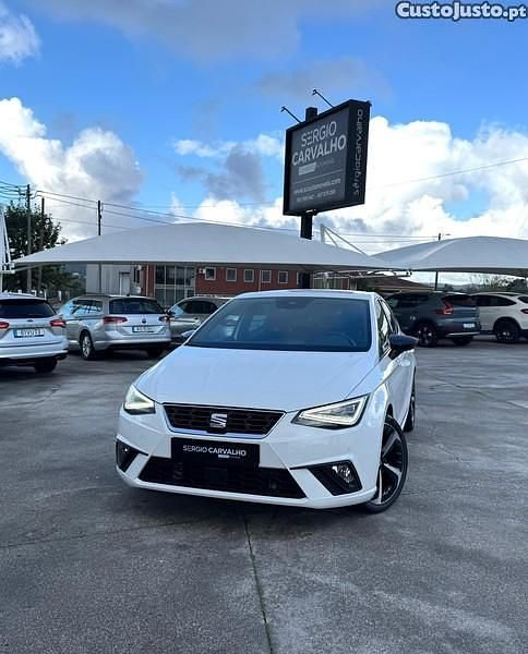 Branco Usado 2023 Seat Ibiza FR Citadino | € 18.900 (Preço elevado) - Imagem 1/1