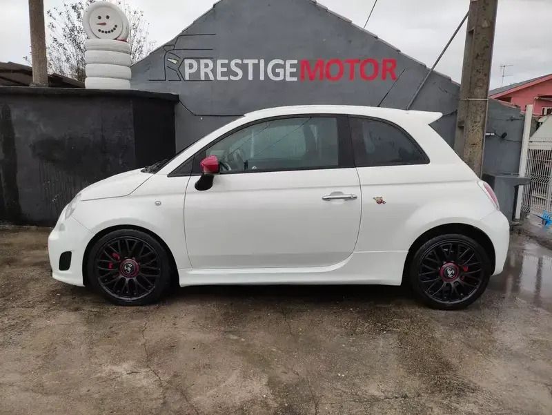 Usado Fiat 500 Abarth 140 HP (102 kW) 2009 Branco pérola Citadino