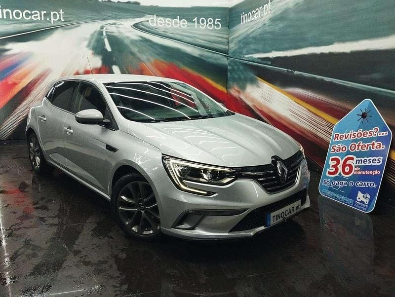 Usado Renault Mégane IV 115 HP (84 kW) 2020 Cinzento Carrinha