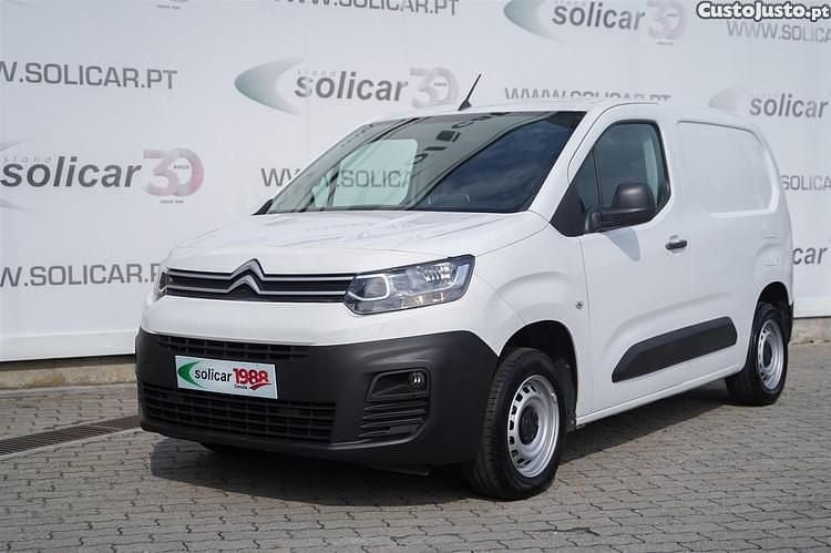 Branco Usado 2021 Citroën Berlingo Shine Monovolume | € 13.500 (Preço justo) - Imagem 1/1