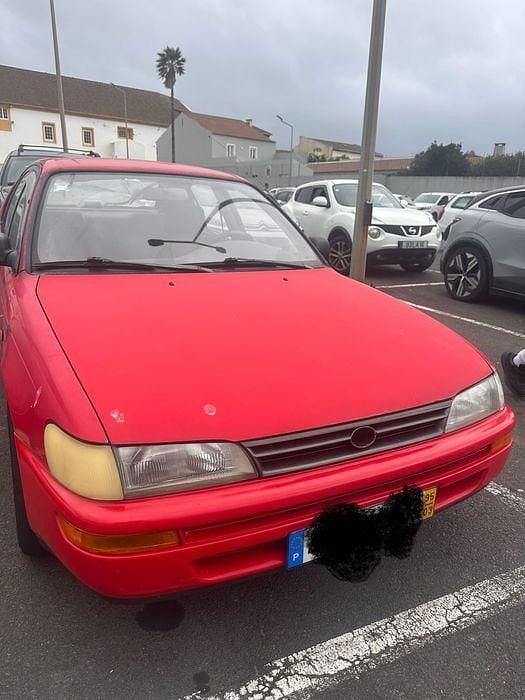 Usado 1995 Toyota Corolla Sedan | € 2.300 - Imagem 1/4