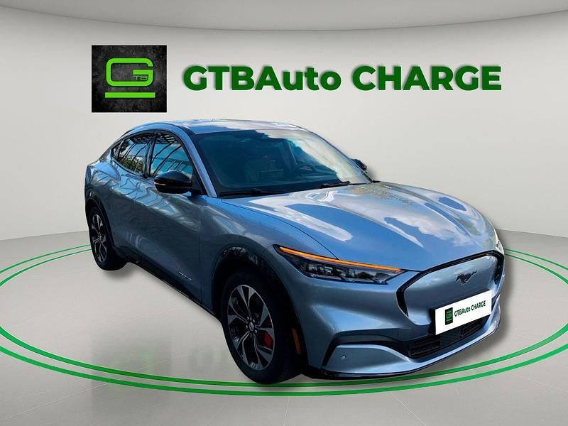 Cinza Usado 2022 Ford Mustang Mach-E SUV | € 35.999 (Preço justo) - Imagem 1/4