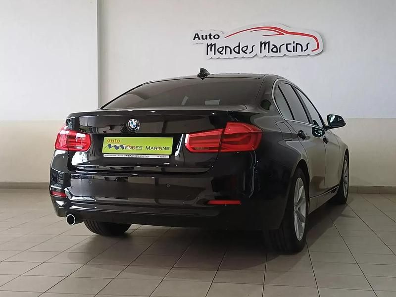 Usado BMW 318 Advantage 150 HP (110 kW) 2017 Preto