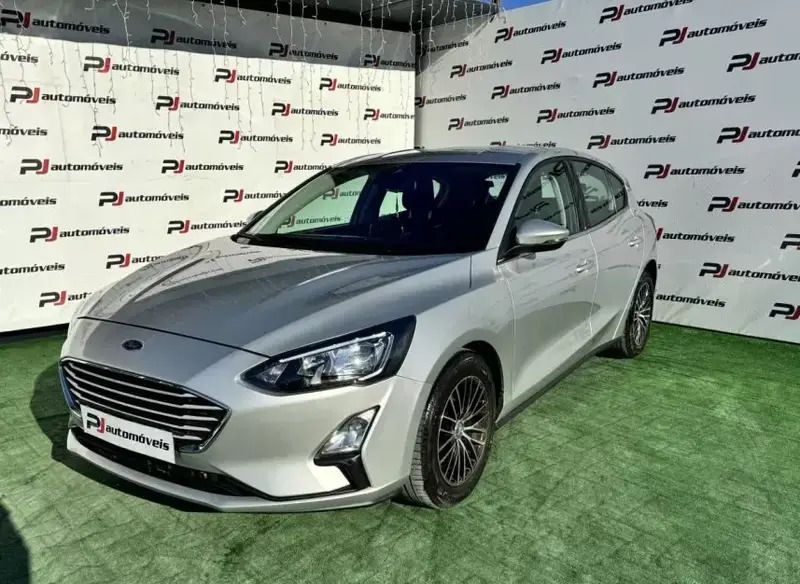 Cinza prata Usado 2020 Ford Focus Active Citadino | € 17.990 (Preço elevado) - Imagem 1/4