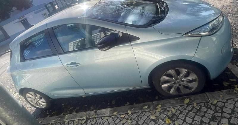 Usado Renault Zoe Zen 64 kW (88 HP) 2014 Azul Citadino