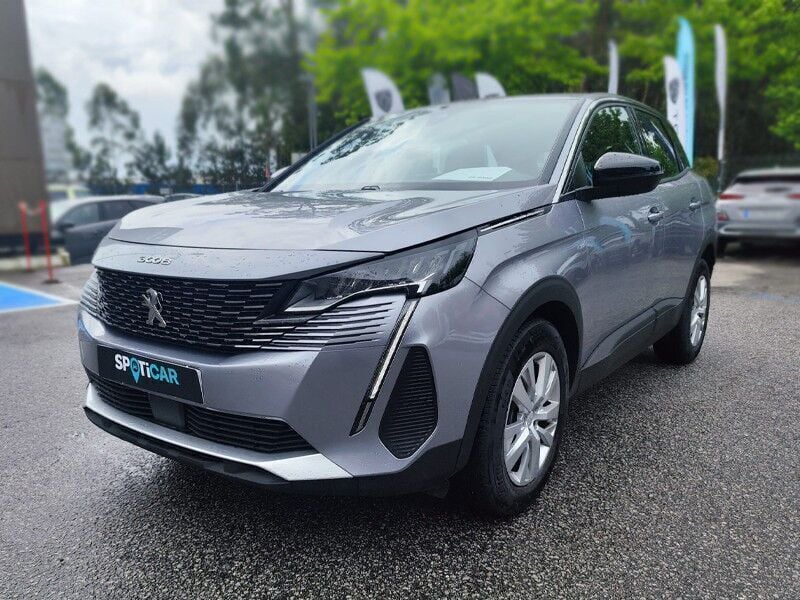 Usado Peugeot 3008 Active 130 HP (95 kW) 2024 Cinzento SUV
