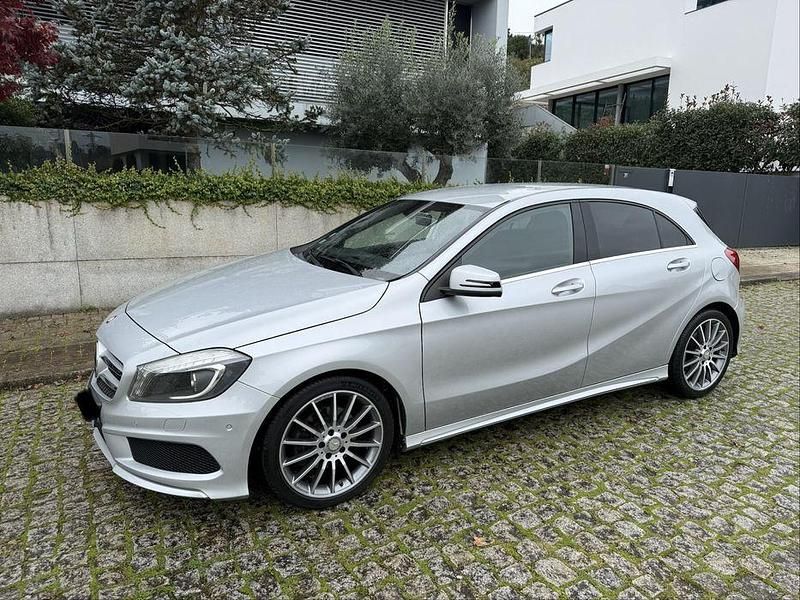 Usado 2015 Mercedes A180 AMG Sedan | € 15.000 (Preço justo) - Imagem 1/4