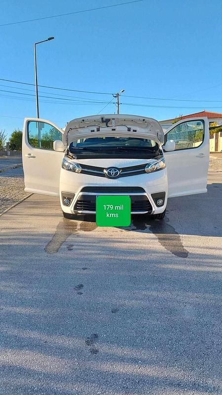 Branco Usado 2018 Toyota Proace Van | € 18.500 (Bom preço) - Imagem 1/4