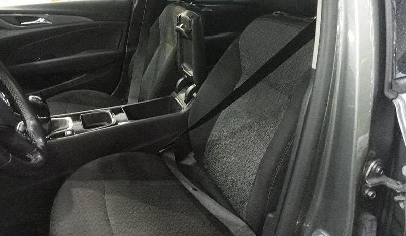 Usado Opel Insignia Business Edition 110 HP (80 kW) 2018 Outro Carrinha