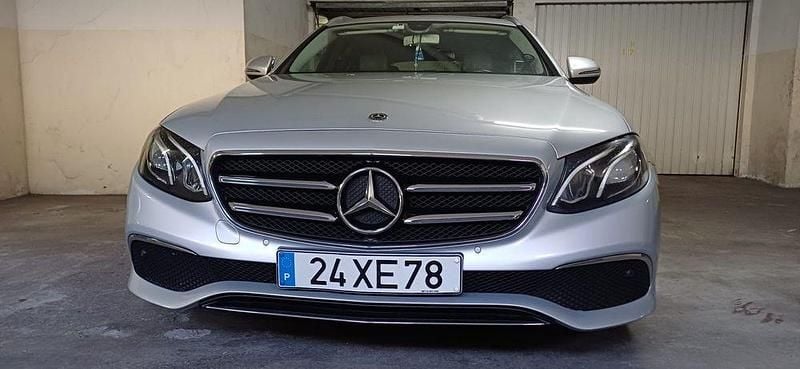 Usado 2019 Mercedes E220 Sedan | € 26.000 (Bom preço) - Imagem 1/4