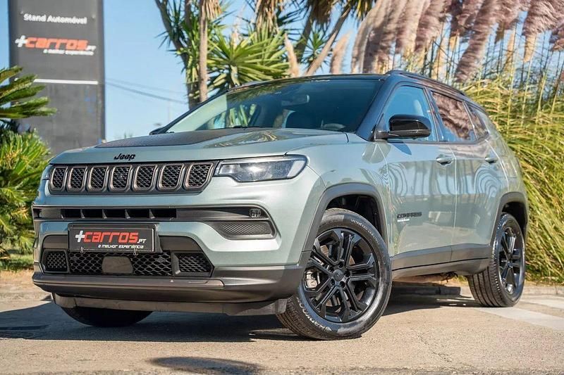 Cinza Usado 2023 Jeep Compass SUV | € 28.480 (Preço justo) - Imagem 1/4